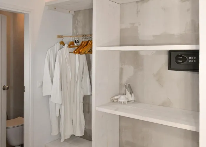 فندق Olivemare كاتيليوس